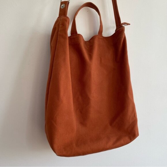 BAGGU Duck Bag in Umber - Picture 5 of 14